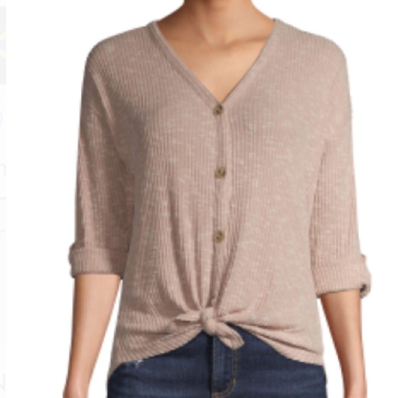 Tops - 🆕Front Tie Blouse